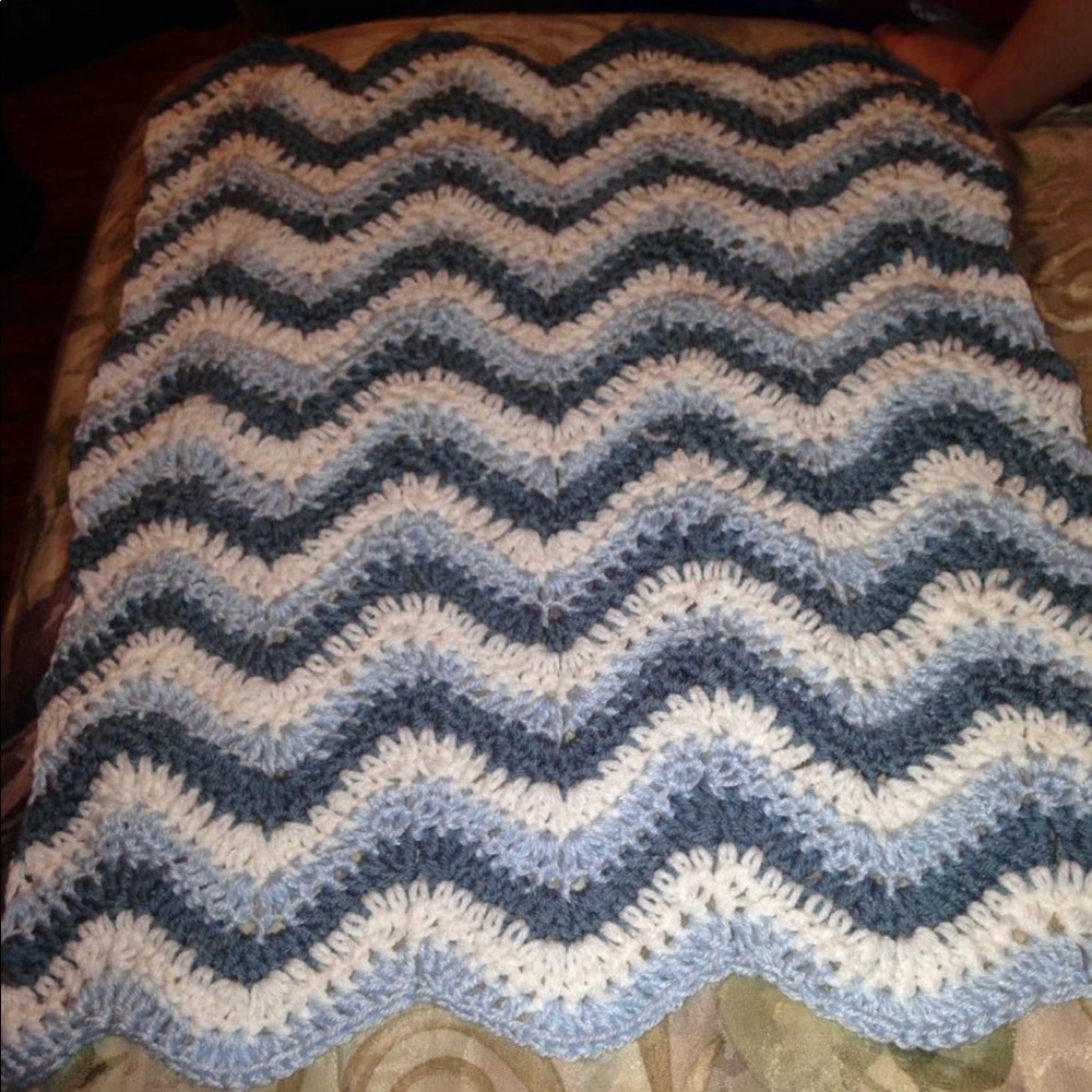 Crochet baby blanket (must preorder)